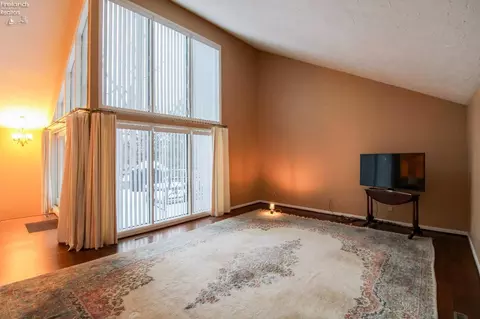 Living - 2810 Hull Rd #3, Huron, OH 44839 photo 6 of 7
