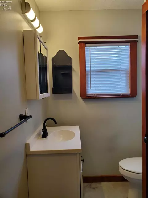 476 E Perry St, Tiffin, OH 44883 photo 11