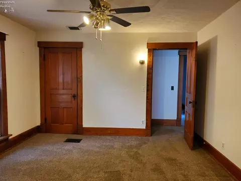 476 E Perry St, Tiffin, OH 44883 photo 25
