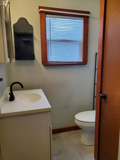 476 E Perry St, Tiffin, OH 44883 photo 13