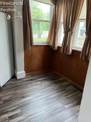 16 Circular St, Tiffin, OH 44883 photo 5