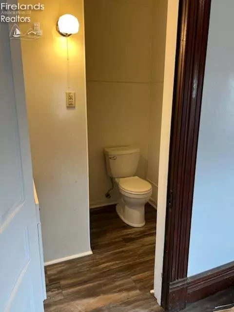 16 Circular St, Tiffin, OH 44883 photo 6
