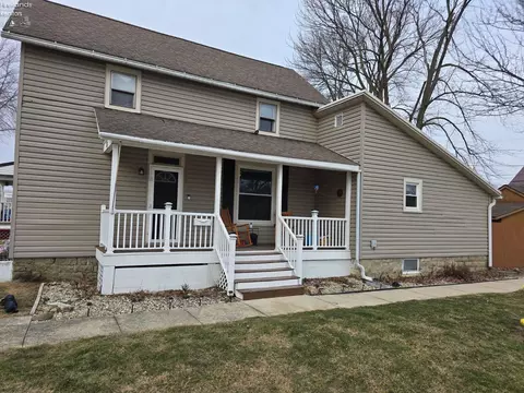 81 Harrison St, Tiffin, OH 44883