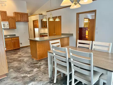 924 Maplewood St, Willard, OH 44890 photo 14