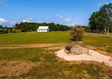 1520 Rome Greenwich Rd, Greenwich, OH 44837