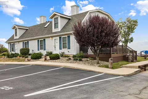 121 Schooner Pt, Port Clinton, OH 43452
