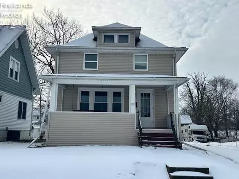 227 W Park St, Oak Harbor, OH 43449
