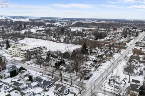 View/Area - 301 Ohio St, Huron, OH 44839 photo 2 of 9