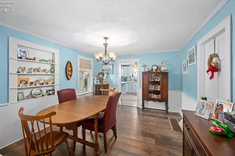 Dining - 301 Ohio St, Huron, OH 44839 photo 2 of 2