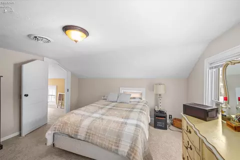Bedroom - 301 Ohio St, Huron, OH 44839 photo 2 of 6