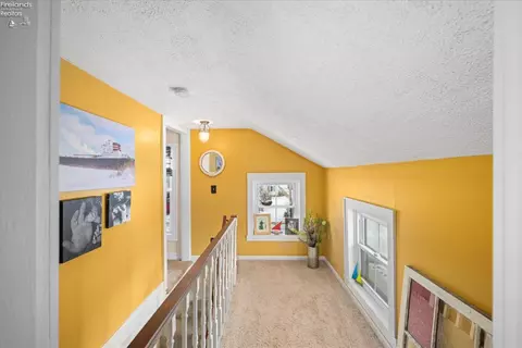 Entry Way - 301 Ohio St, Huron, OH 44839 photo 3 of 5