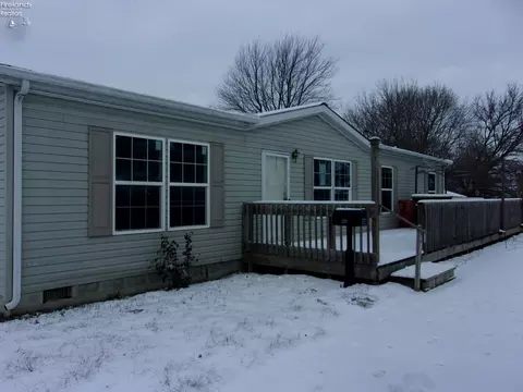 218 Worrello St, Carey, OH 43316