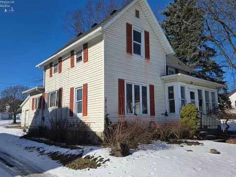 412 Dale Ave, Willard, OH 44890