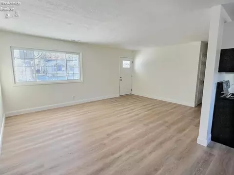 Living - 305 Magnolia Rd, Huron, OH 44839 photo 1 of 3