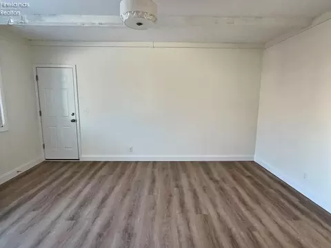 Living - 305 Magnolia Rd, Huron, OH 44839 photo 2 of 3