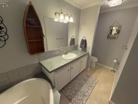 5580 E Windjamer Ave, Marblehead, OH 43440 photo 27