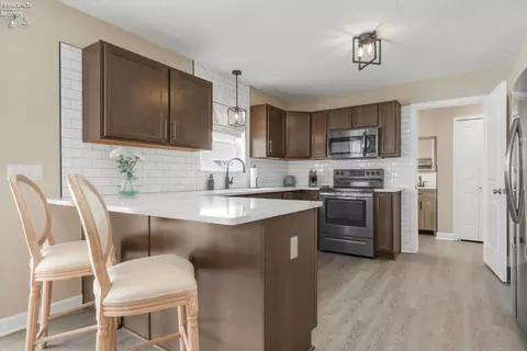 608 Summerfield Pl, Huron, OH 44839 photo 9