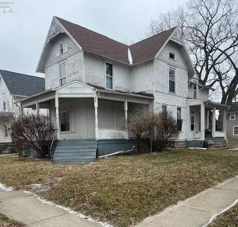 815 Hayes Ave, Fremont, OH 43420