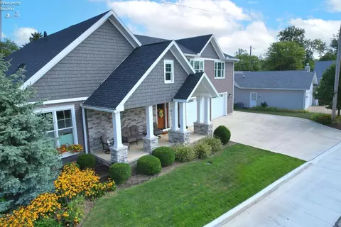 605 Ottawa Dr, Huron, OH 44839