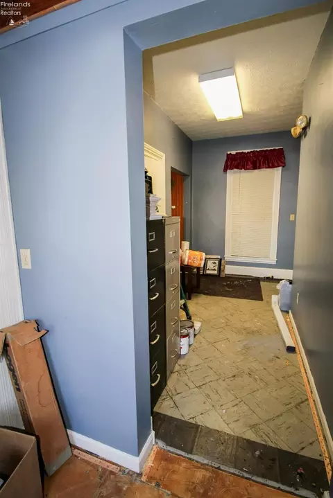 Entry Way - 116 E 4th St, Elyria, OH 44035 photo 3 of 3