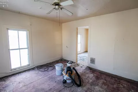 Bedroom - 116 E 4th St, Elyria, OH 44035 photo 1 of 6