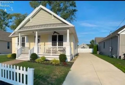 2091 S Bayview Dr, Marblehead, OH 43440 photo 29