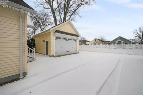 2091 S Bayview Dr, Marblehead, OH 43440 photo 25
