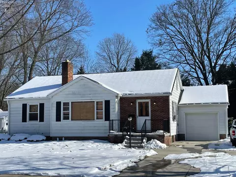10 Forest St, Norwalk, OH 44857