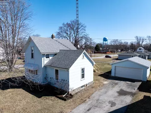 643 4th St, Fremont, OH 43420