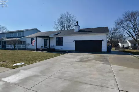 720 Grant St, Port Clinton, OH 43452