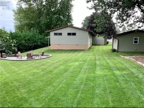 299 Valley View Dr, Huron, OH 44839 photo 4