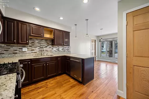 299 Valley View Dr, Huron, OH 44839 photo 11