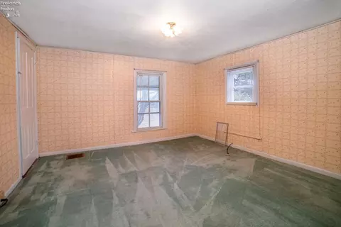 Bedroom - 1693 Clinton Rd, Collins, OH 44826 photo 4 of 5