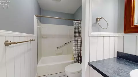 49 Crestwood Dr, Willard, OH 44890 photo 21