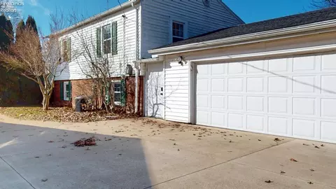 49 Crestwood Dr, Willard, OH 44890 photo 4