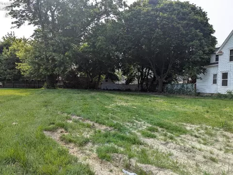 1524 Hayes Ave, Sandusky, OH 44870