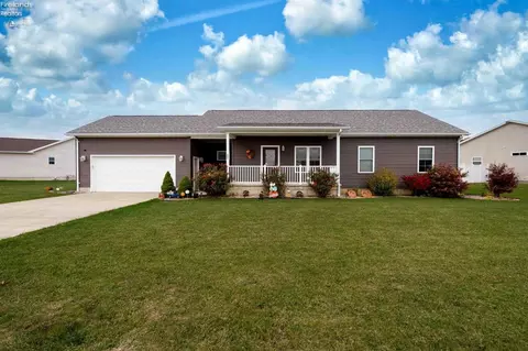 303 Nathan Dr, Clyde, OH 43410