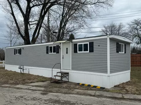 907 Tiffin St #4, Fremont, OH 43420