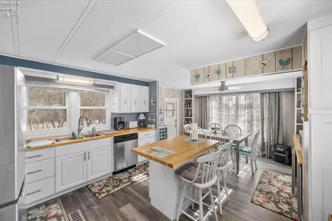 167 N Christopher Dr, Marblehead, OH 43440 photo 4