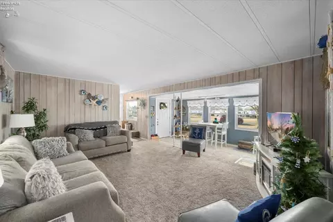167 N Christopher Dr, Marblehead, OH 43440 photo 10