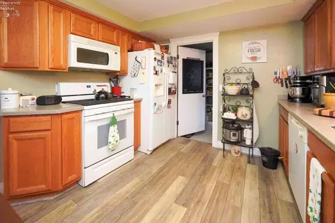 118 White St, Clyde, OH 43410 photo 9