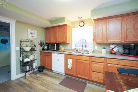 118 White St, Clyde, OH 43410 photo 10