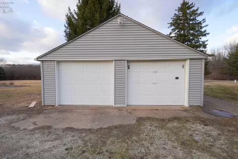 2188 Sr 101, Clyde, OH 43410 photo 8