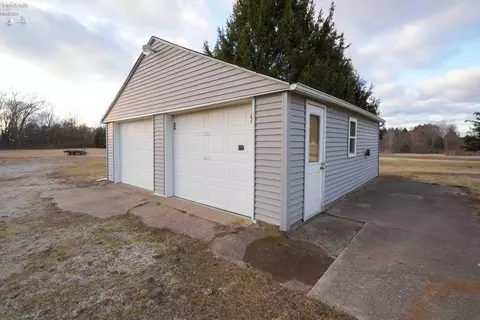 2188 Sr 101, Clyde, OH 43410 photo 7