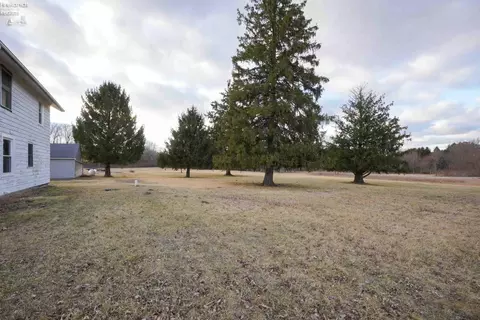 2188 Sr 101, Clyde, OH 43410 photo 4