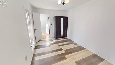 316 Park St, Willard, OH 44890 photo 17