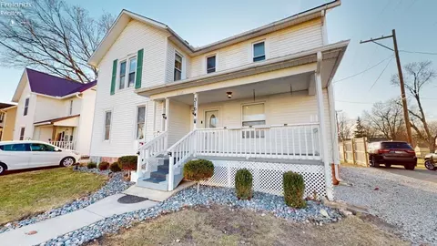 316 Park St, Willard, OH 44890 photo 3