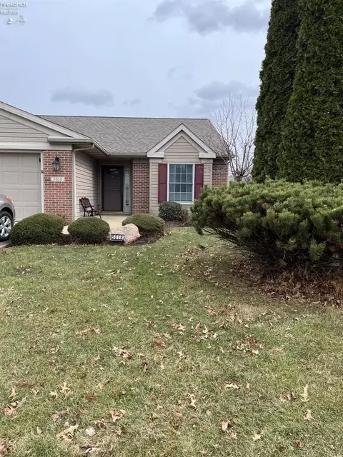 5018 W Waterberry Dr, Huron, OH 44839