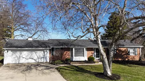 2711 Merriweather Dr, Sandusky, OH 44870