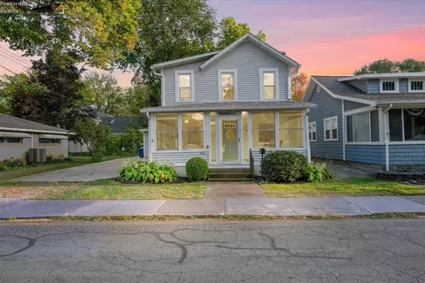 508 E 2nd St, Lakeside, OH 43440